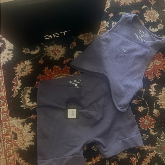 SET Active purple Set Active Short Size M And Top Size L - Picture 1 of 5